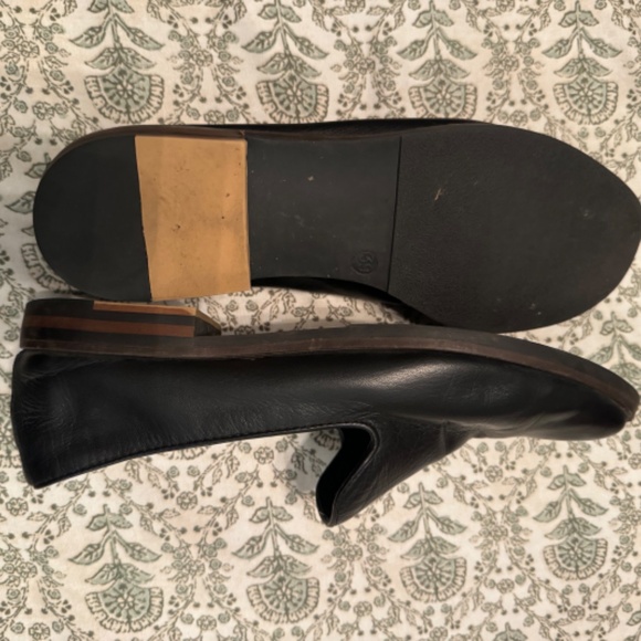 Black leather loafers - Picture 2 of 4
